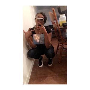 Meet your Posher, Trice